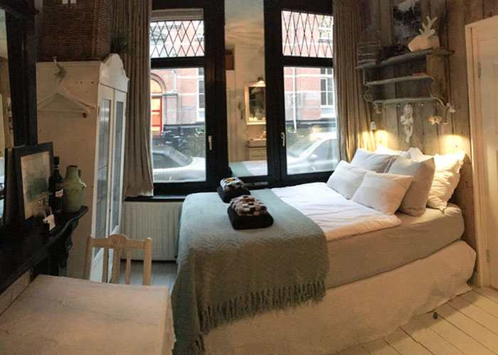 Guesthouse Amsterdam bed and breakfast amsterdam
